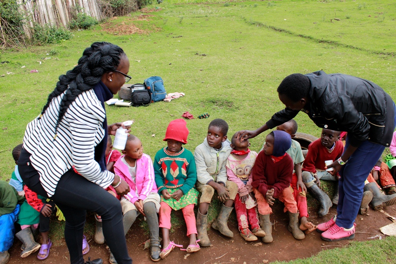 14/6/2019: Medical Outreach; Mona and Kiambu – De-worming.